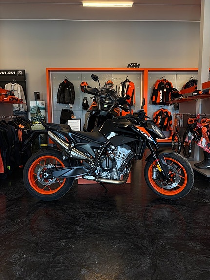KTM 790 Duke L (Tech Pack ingår i priset!!)