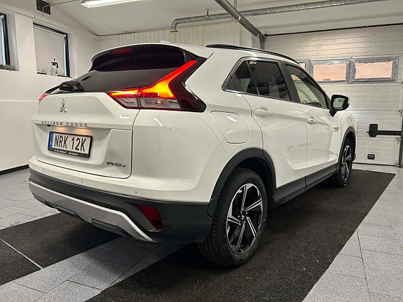 Mitsubishi Eclipse Cross 2 of 15