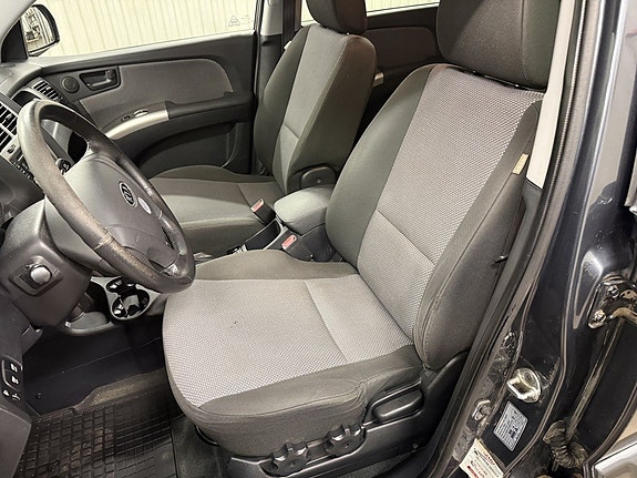 Kia Sportage 16 of 16