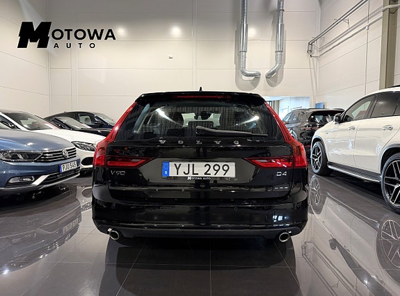 Volvo V90 4 of 25