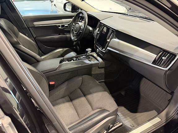 Volvo V90 18 of 25