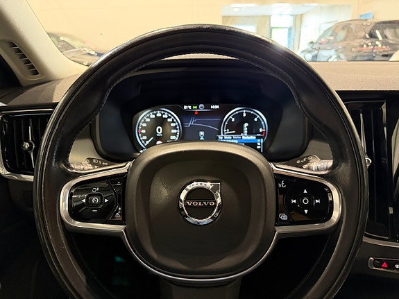 Volvo V90 17 of 25