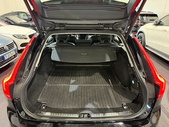 Volvo V90 22 of 25