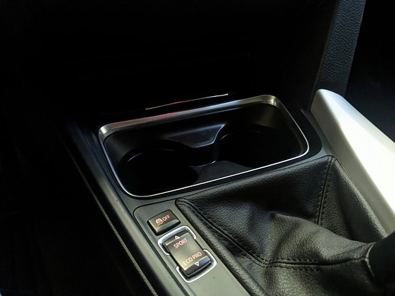 BMW 320d 23 of 29