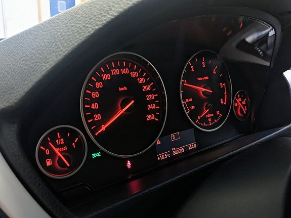 BMW 320d 21 of 29