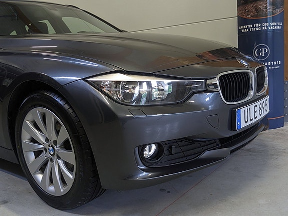 BMW 320d 12 of 29