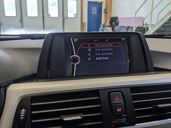 BMW 320d 25 of 29