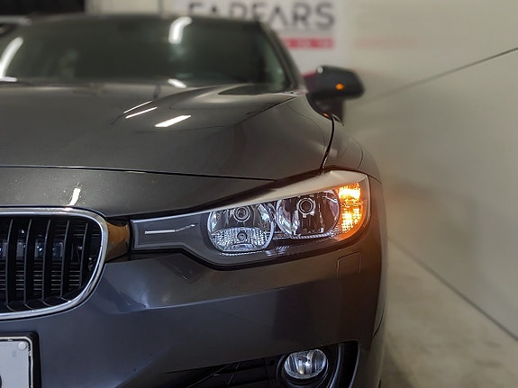 BMW 320d 15 of 29