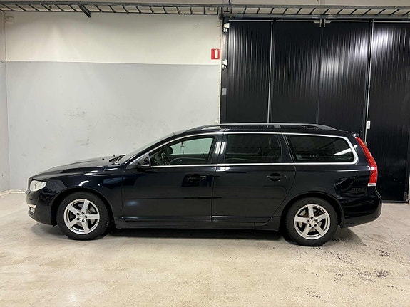 Volvo V70 6 of 12