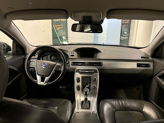 Volvo V70 9 of 12