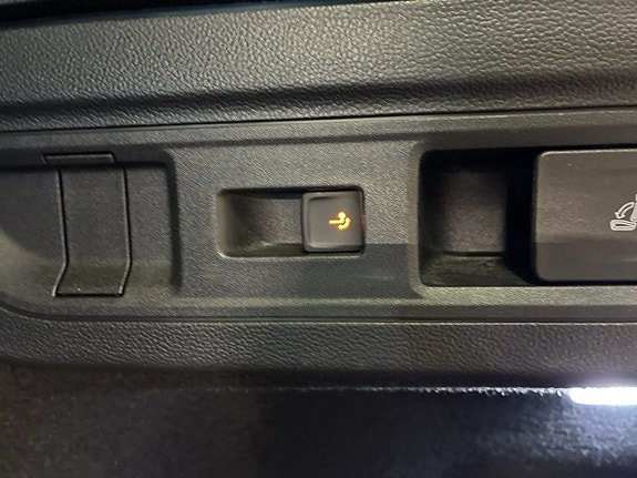 Volkswagen Passat 14 of 30