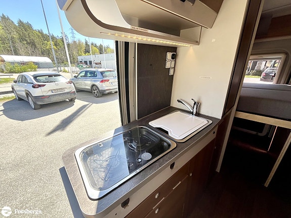Knaus VAN TOURER 600 / DIESELPANNA / POP-UP TAK / 4 SÄNGPLATSER 8 of 17