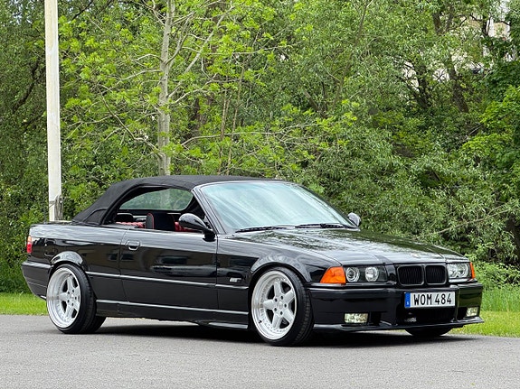 BMW 325i 24 of 30