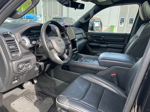 Dodge RAM 1500 5 of 5