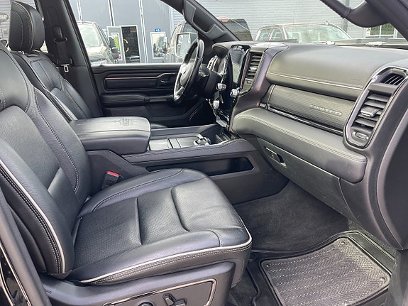 Dodge RAM 1500 8 of 10