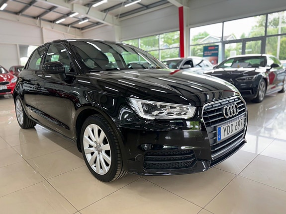 Audi A1 3 of 5