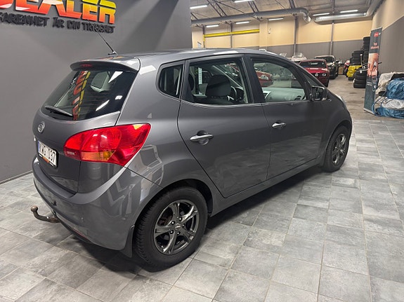 Kia Venga 5 of 9