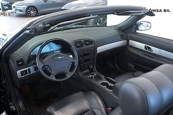 Ford Thunderbird 8 of 15