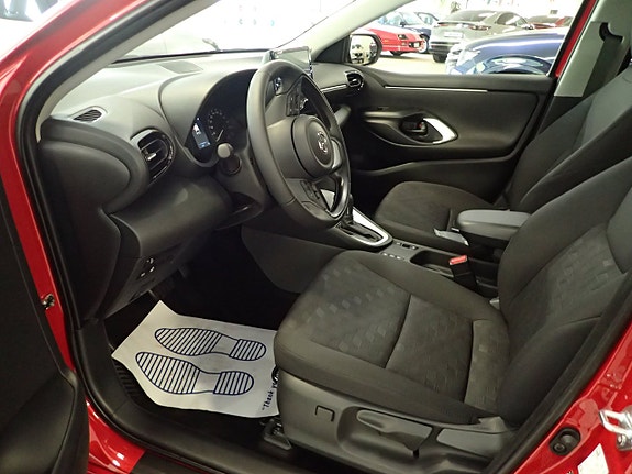 Mazda 2 15 of 18