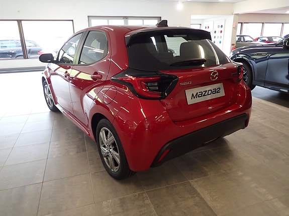 Mazda 2 8 of 18