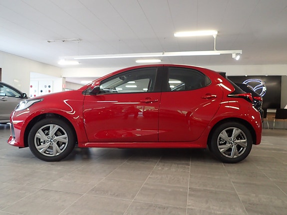 Mazda 2 6 of 18