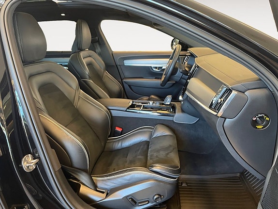Volvo V90 16 of 26