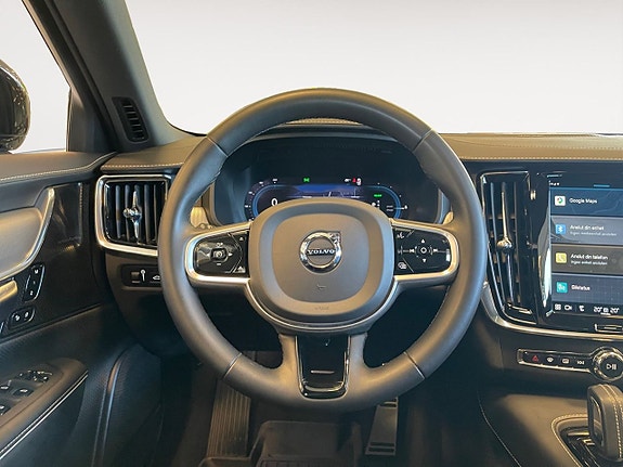 Volvo V90 14 of 26