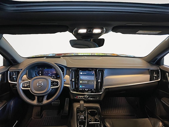Volvo V90 11 of 26