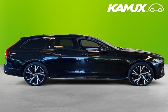 Volvo V90 2 of 26