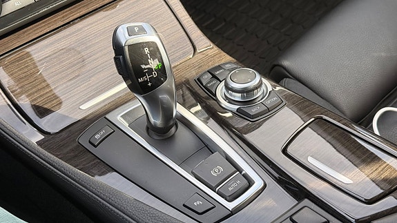 BMW 528 21 of 30