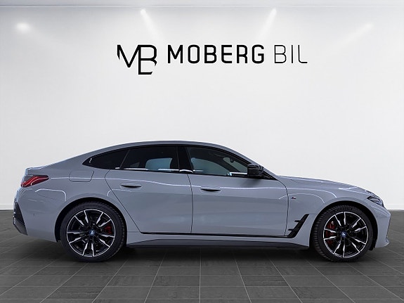 BMW i4 6 of 25