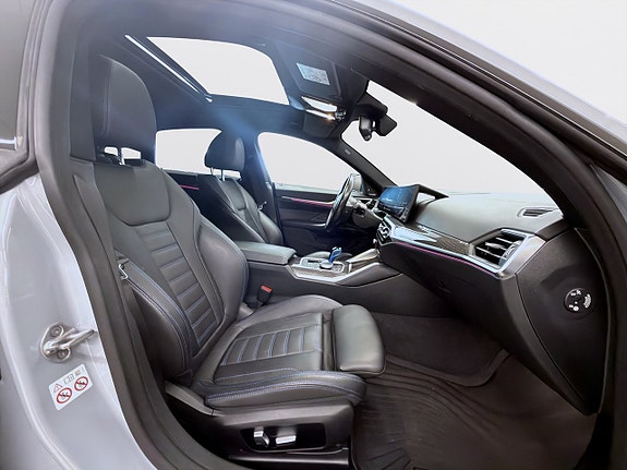BMW i4 14 of 24
