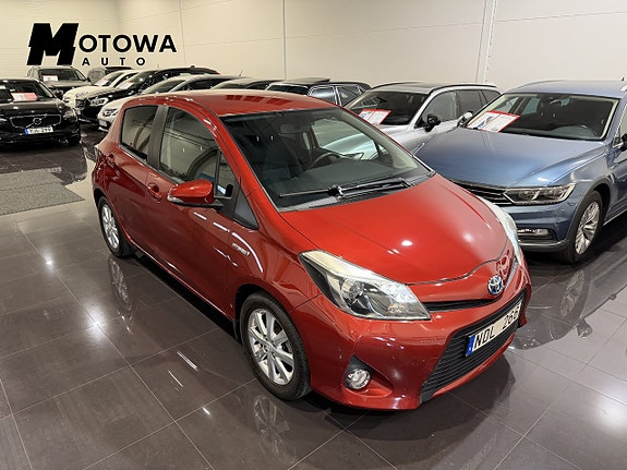 Toyota Yaris 8 of 23