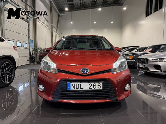 Toyota Yaris 4 of 23