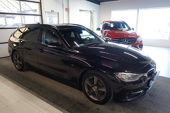 BMW 320d 4 of 5
