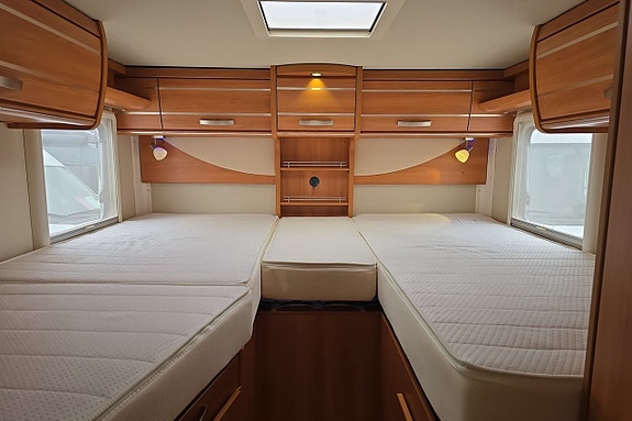 Hymer 678 Exsis-i 148hk, Långbädd, Ugn, Litium, Inverter, 3500kg 20 of 30