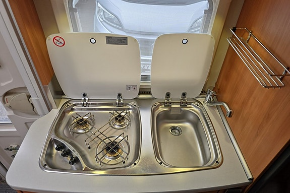 Hymer 678 Exsis-i 148hk, Långbädd, Ugn, Litium, Inverter, 3500kg 16 of 30