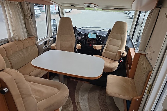 Hymer 678 Exsis-i 148hk, Långbädd, Ugn, Litium, Inverter, 3500kg 12 of 30