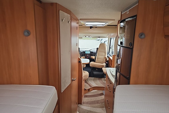 Hymer 678 Exsis-i 148hk, Långbädd, Ugn, Litium, Inverter, 3500kg 22 of 30