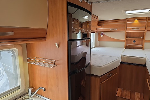 Hymer 678 Exsis-i 148hk, Långbädd, Ugn, Litium, Inverter, 3500kg 18 of 30