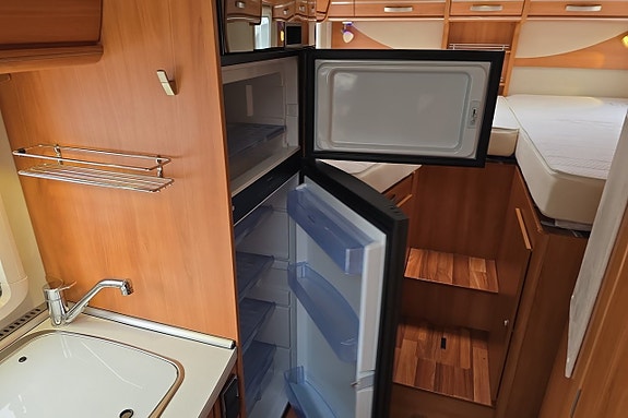 Hymer 678 Exsis-i 148hk, Långbädd, Ugn, Litium, Inverter, 3500kg 17 of 30