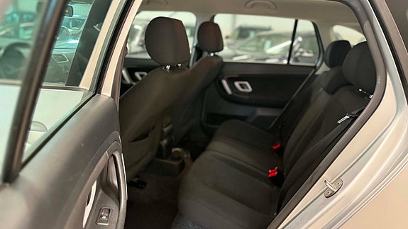 Skoda Fabia 12 of 14