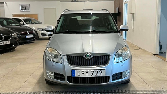Skoda Fabia 2 of 14