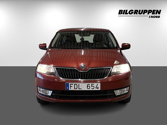 Skoda Rapid Spaceback 2 of 5