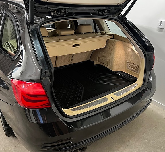 BMW 320d 14 of 14