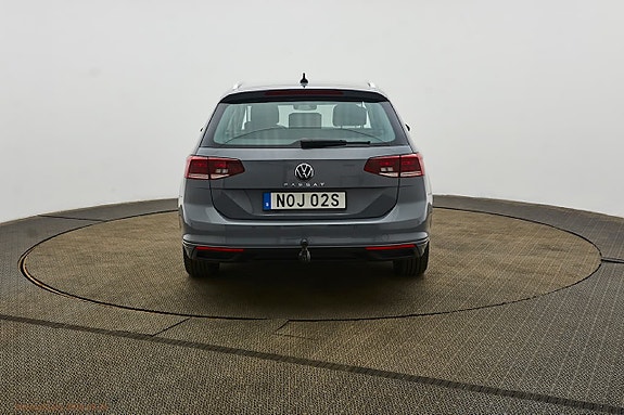 Volkswagen Passat 5 of 5
