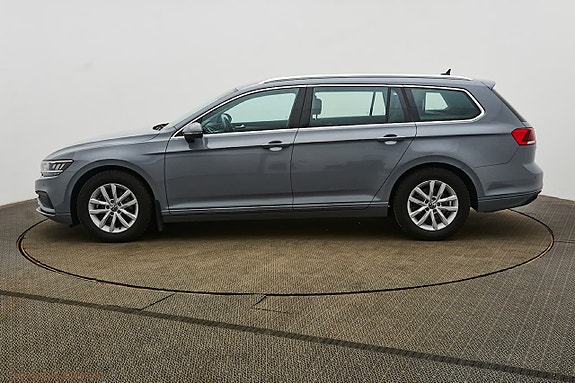Volkswagen Passat 6 of 13