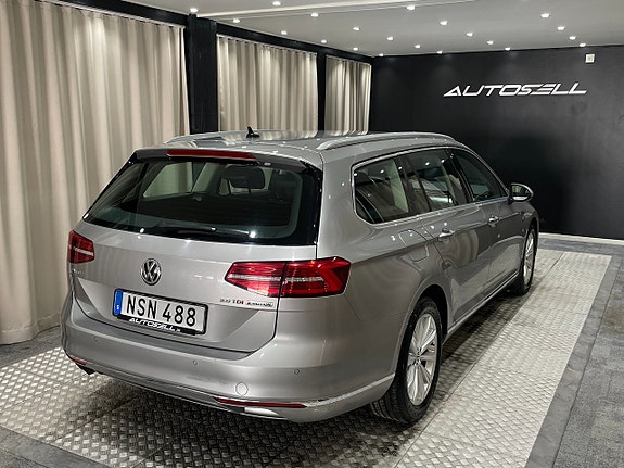 Volkswagen Passat 5 of 5
