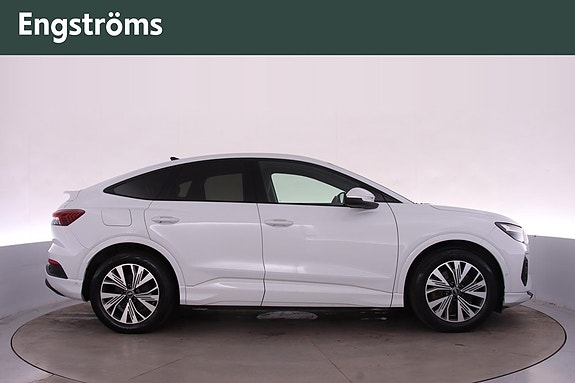 Audi Q4 Sportback e-tron 2 of 5