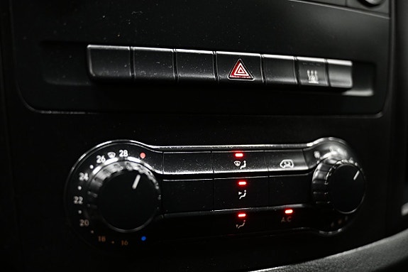 Mercedes-Benz Vito 111 17 of 23